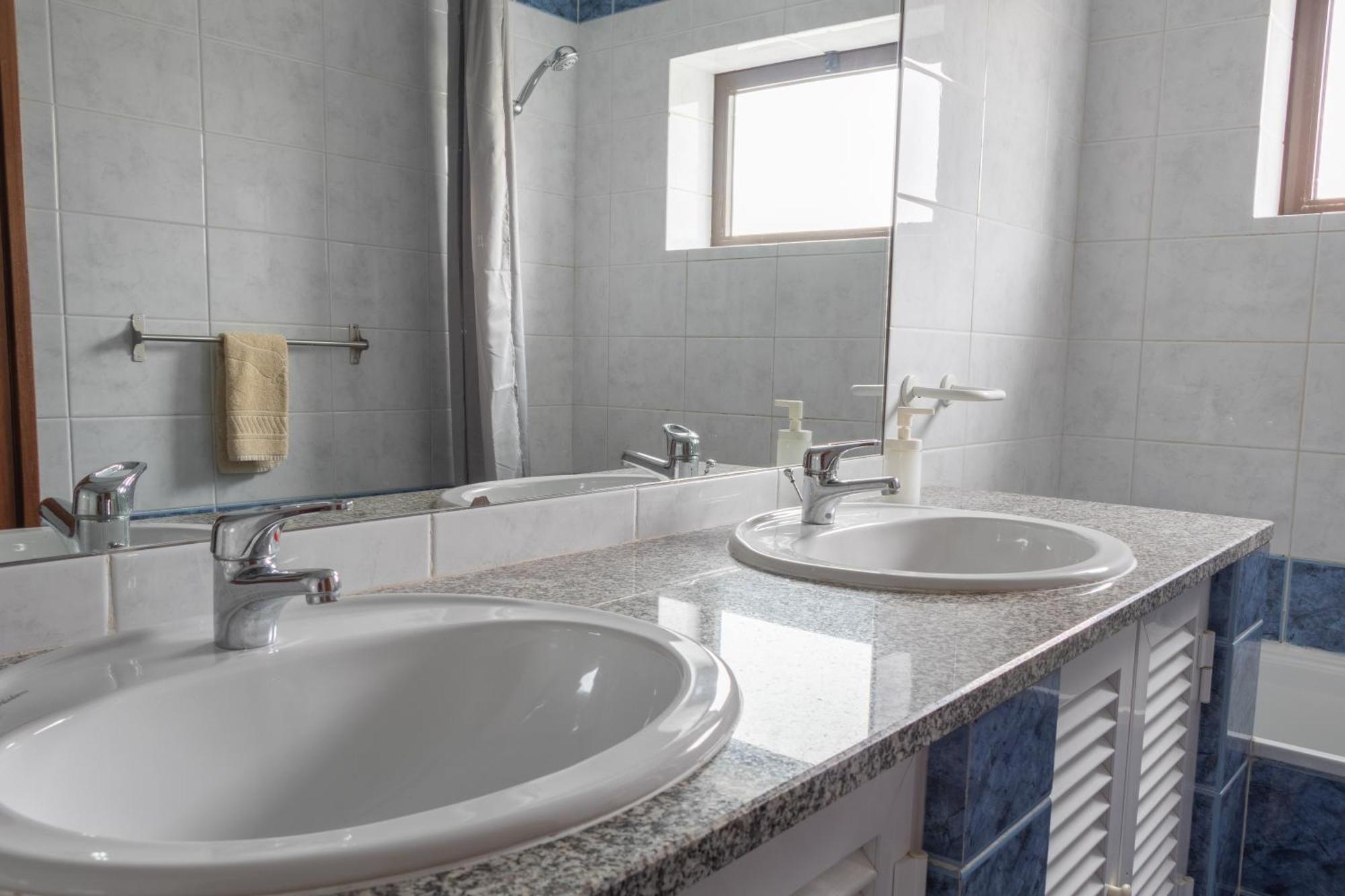 Blife Ricardya Private Rooms Distrikt Distrikt Faro Exterior foto